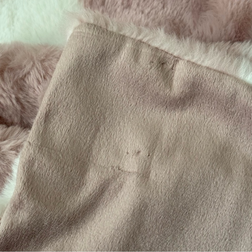 Pink Ghost Pattern Rug - Picture 5 of 5